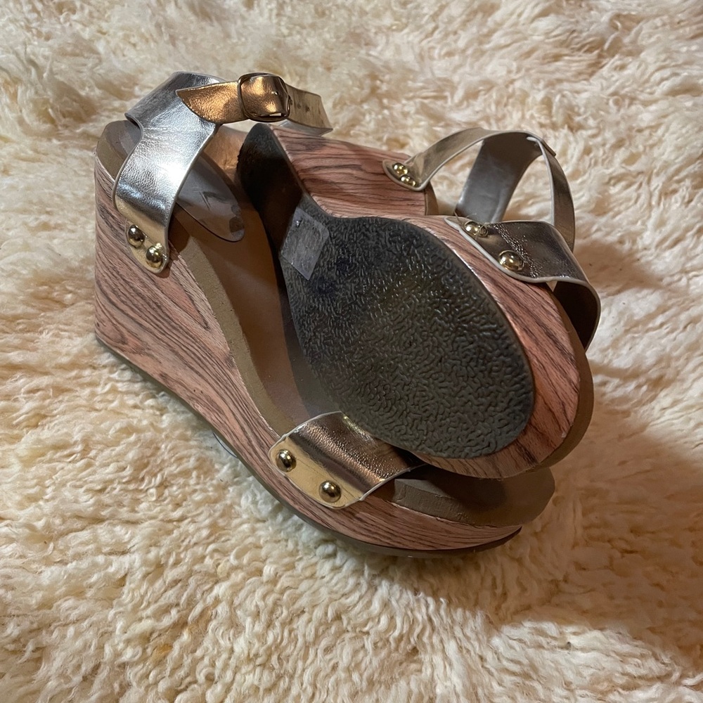 Silver Wedge Sandals with Metallic Finish